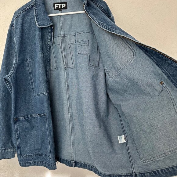 FTP Mens Frayed Denim Logo Chore Jean Jacket Size Large Blue Streetwear - Picture 6 of 13